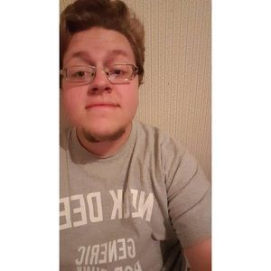 Meet your Posher, Max